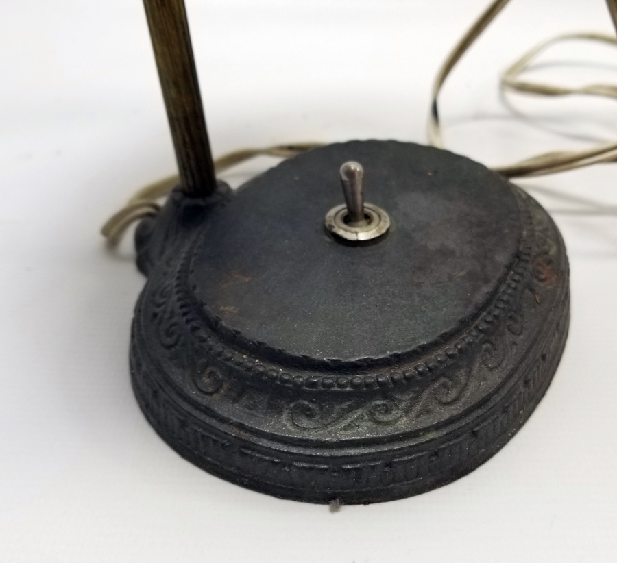 ÇALIŞIR DURUMDA ANTİKA MASA LAMBASI