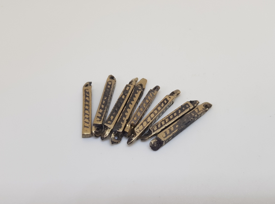 ÜZERLERİ SAVATLI OSMANLI DÖNEMİ TAKI PARÇALARI