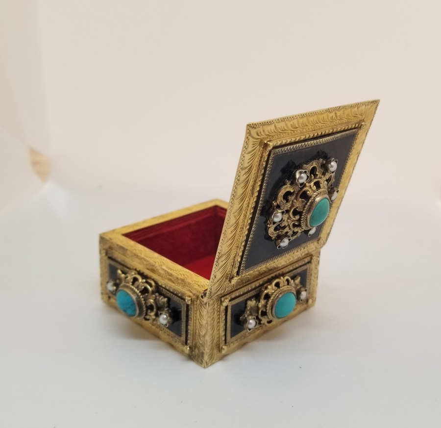 TURKUAZ TAŞLI VE ALTIN KAPLAMA ÖZEL YAPIM ANTİKA KUTU