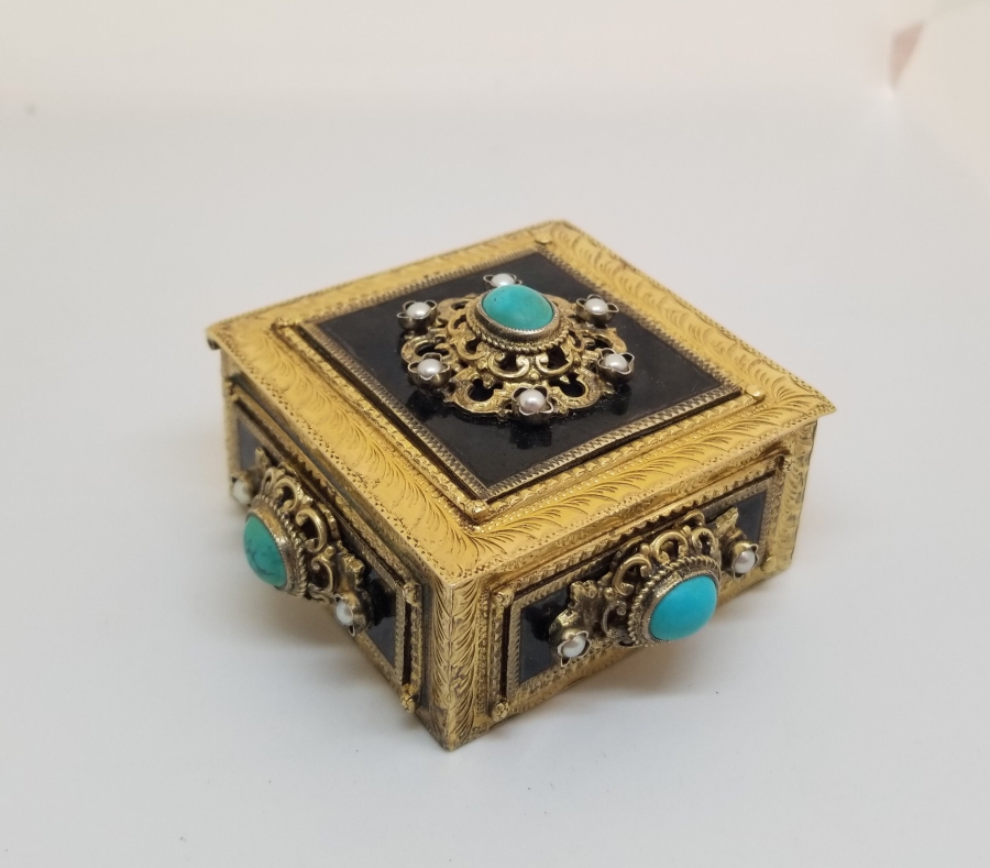 TURKUAZ TAŞLI VE ALTIN KAPLAMA ÖZEL YAPIM ANTİKA KUTU