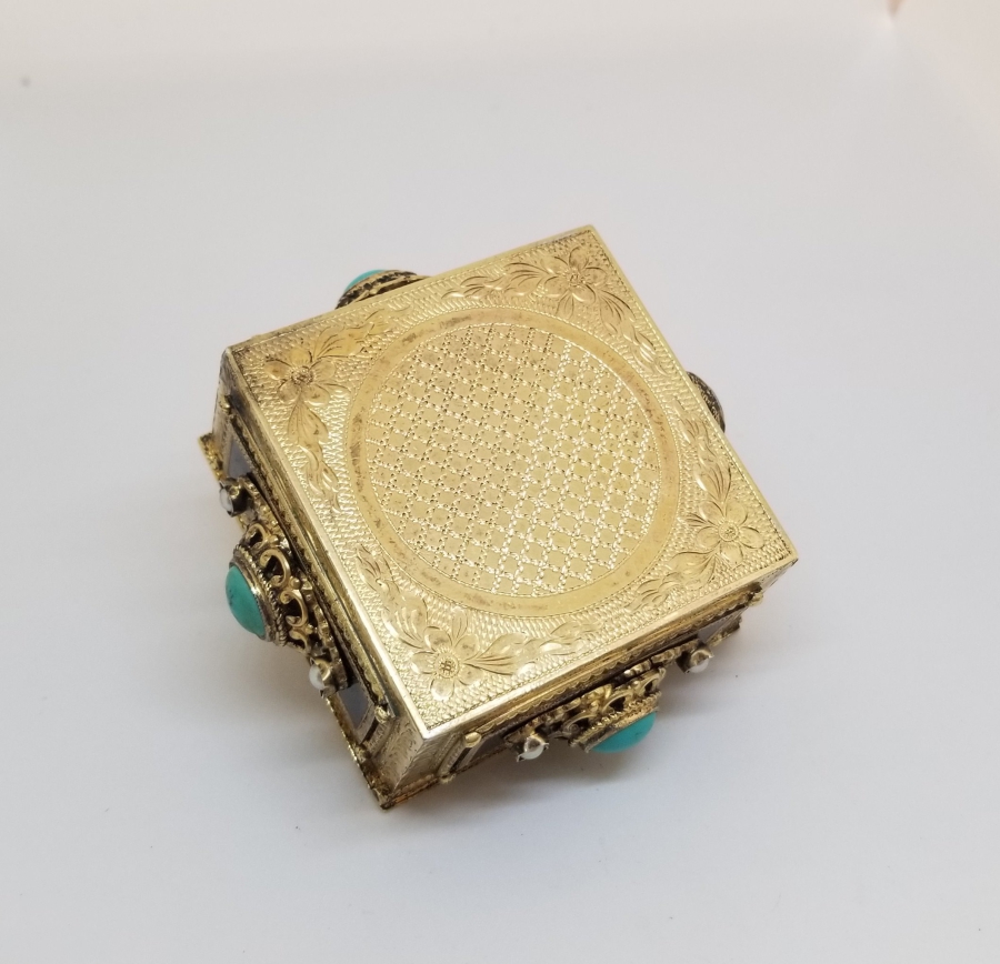 TURKUAZ TAŞLI VE ALTIN KAPLAMA ÖZEL YAPIM ANTİKA KUTU
