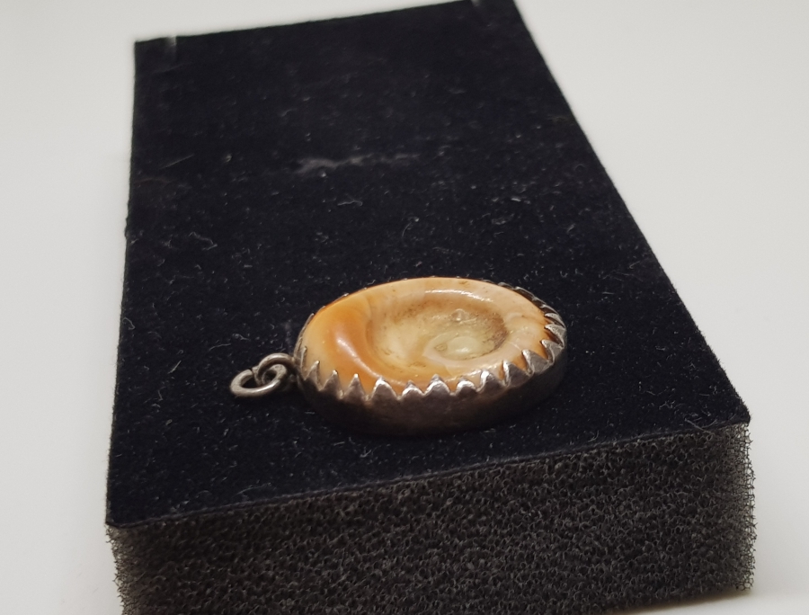 ÜZERİ SONSUZLUK GÖRSELLİ OSMANLI DÖNEMİ KOLYE UCU - FES SÜSÜ