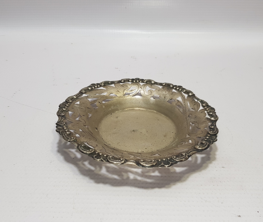 TESTERE İŞÇİLİKLİ ANTİKA GÜMÜŞ YEMİŞLİK