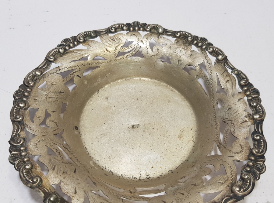 TESTERE İŞÇİLİKLİ ANTİKA GÜMÜŞ YEMİŞLİK