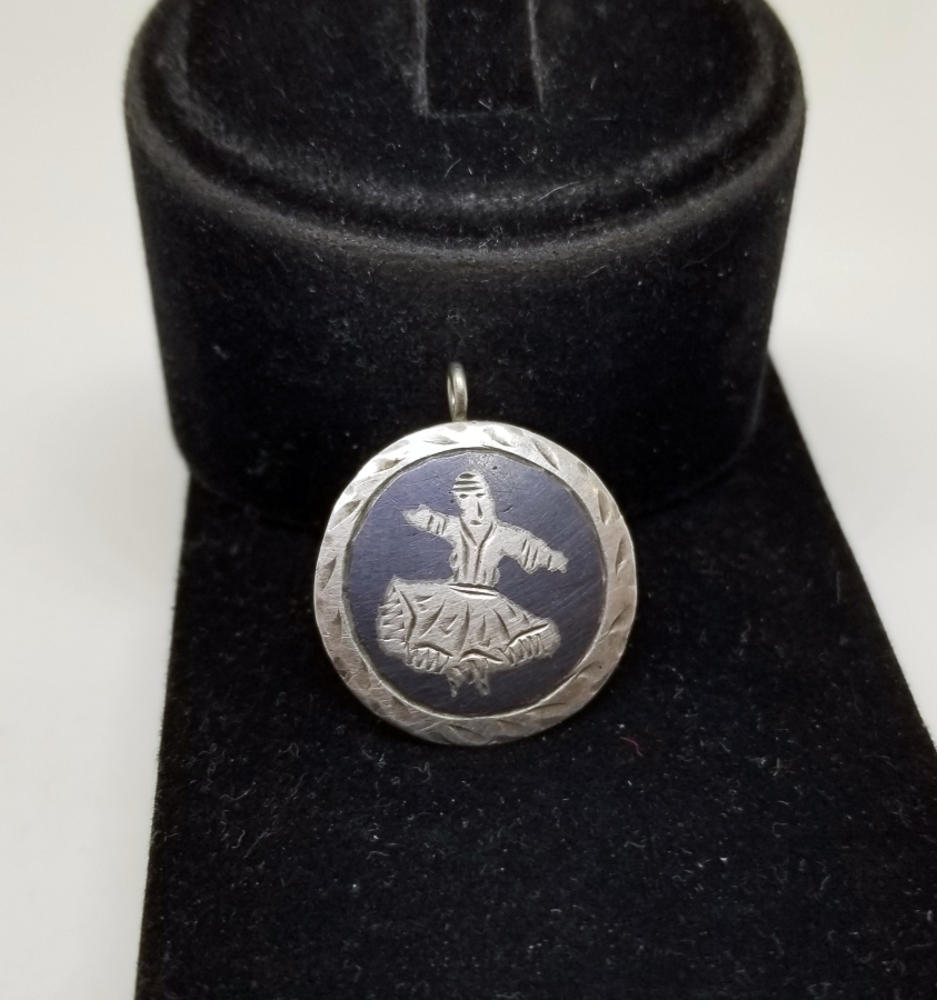 SAVATLI VE KALEM İŞÇİLİKLİ MEVLEVİ SEMAZEN GÖRSELLİ ANTİKA GÜMÜŞ KOLYE UCU