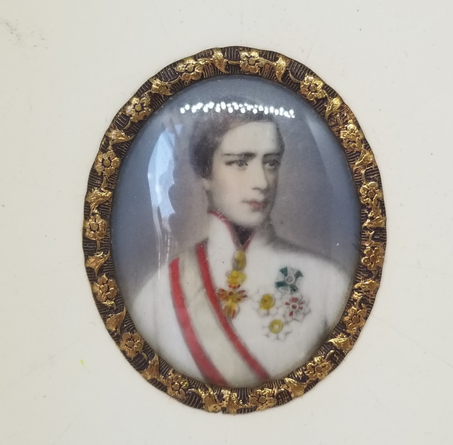 ÖZEL YAPIM ANTİKA FİLDİŞİ FRANZ JOSEPH GÖRSELLİ ÇERÇEVE