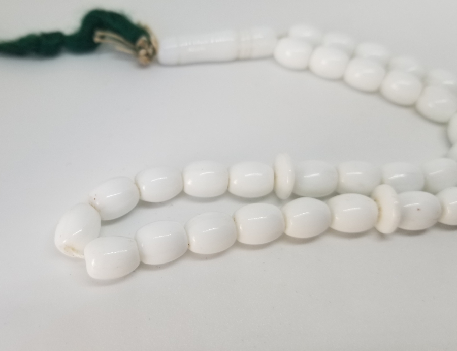 OSMANLI DÖNEMİ OPALİN FORMUNDA YAPILMIŞ NADİR BEYKOZ TESPİH