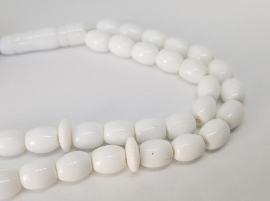 OSMANLI DÖNEMİ OPALİN FORMUNDA YAPILMIŞ NADİR BEYKOZ TESPİH