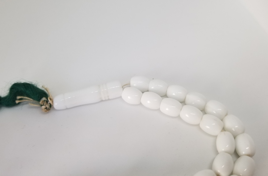 OSMANLI DÖNEMİ OPALİN FORMUNDA YAPILMIŞ NADİR BEYKOZ TESPİH