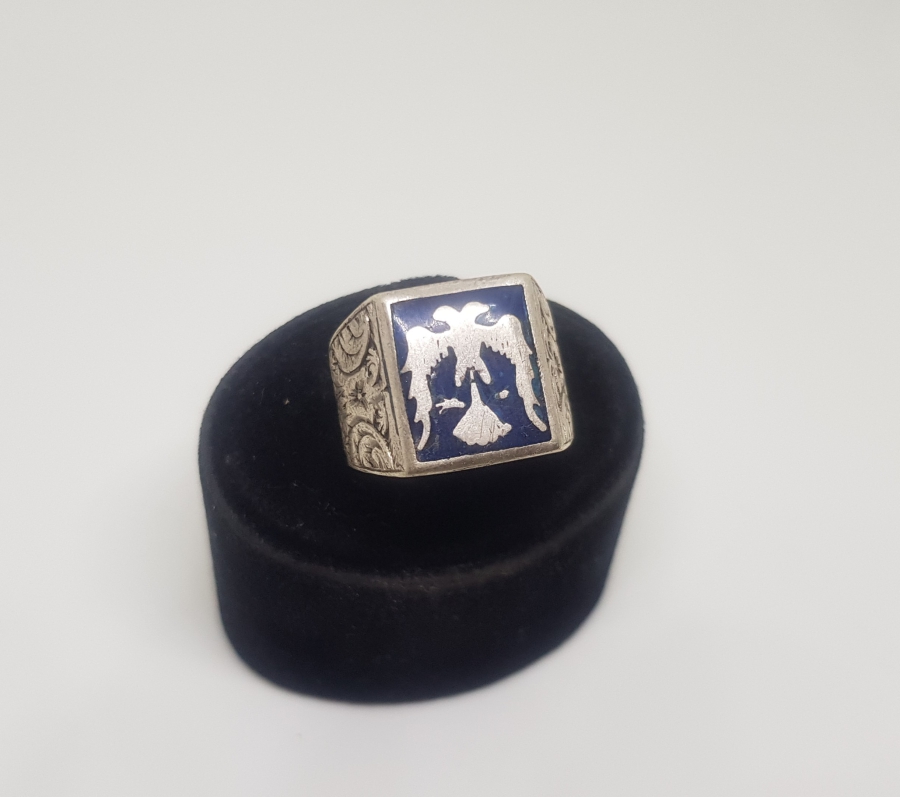 ÇİFT BAŞLI SELÇUKLU KARTALI GÖRSELLİ SAVAT İŞÇİLİKLİ GÜMÜŞ YÜZÜK