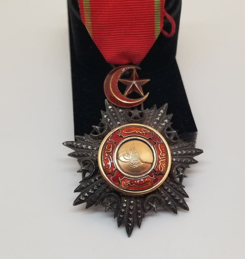 ORJİNAL ASKISI İLE 4. DERECE MECİDİ NİŞANI