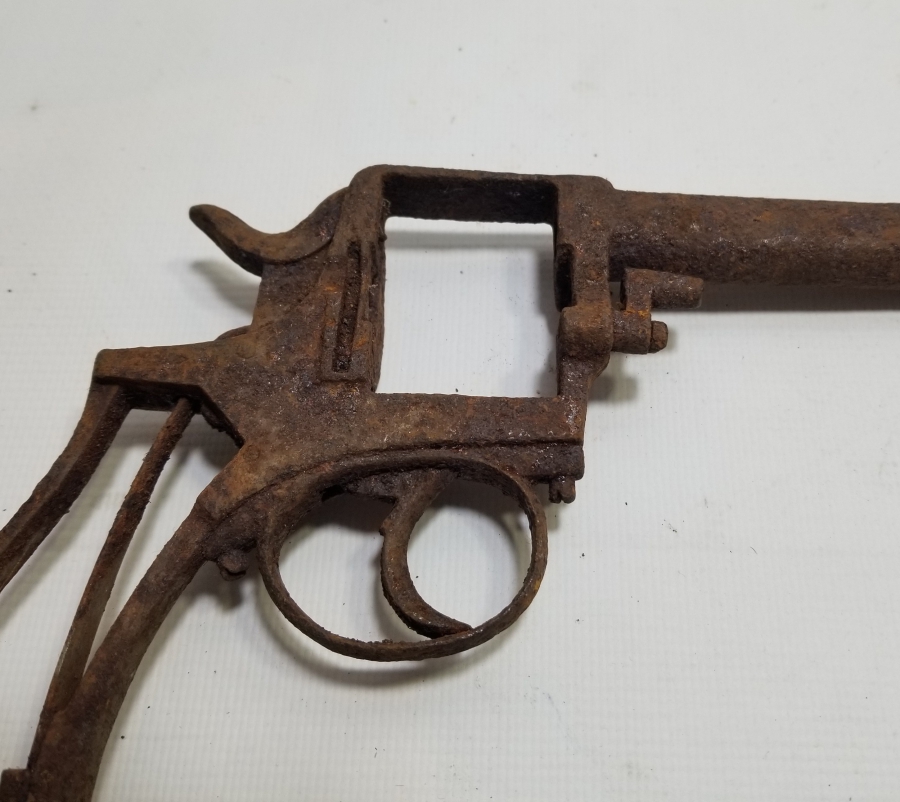 1. DÜNYA SAVAŞI DÖNEMİ OSMANLI SUBAY TABANCASI İSKELETİ