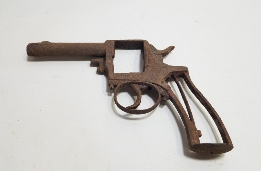 1. DÜNYA SAVAŞI DÖNEMİ OSMANLI SUBAY TABANCASI İSKELETİ