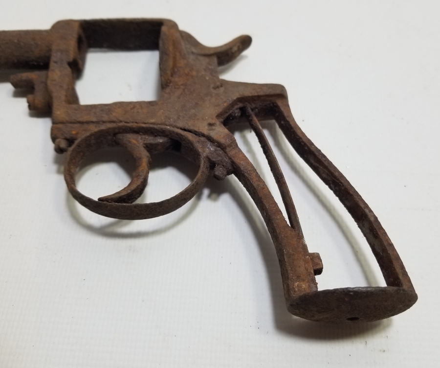 1. DÜNYA SAVAŞI DÖNEMİ OSMANLI SUBAY TABANCASI İSKELETİ