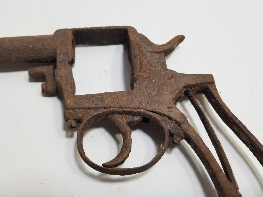 1. DÜNYA SAVAŞI DÖNEMİ OSMANLI SUBAY TABANCASI İSKELETİ