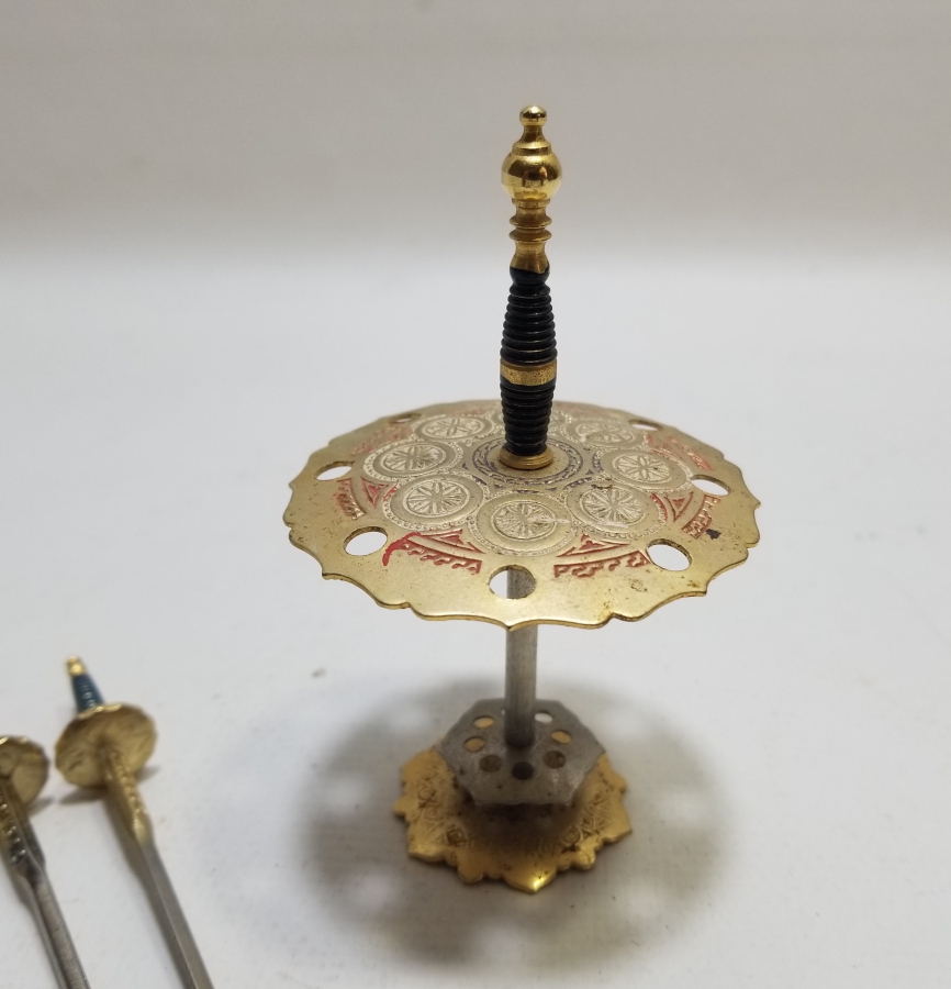 ANTİKA TOLEDO İŞİ KILIÇ FORMUNDA KANEPE STANDI