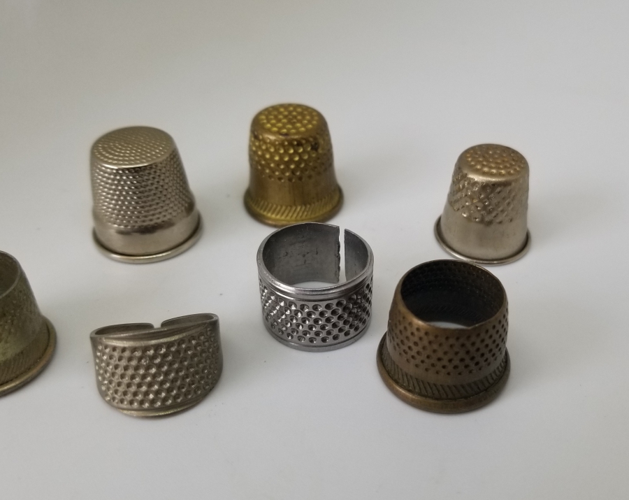 ALTIN VE GÜMÜŞ KAPLAMA ANTİKA TERZİ YÜKSÜĞÜ LOTU