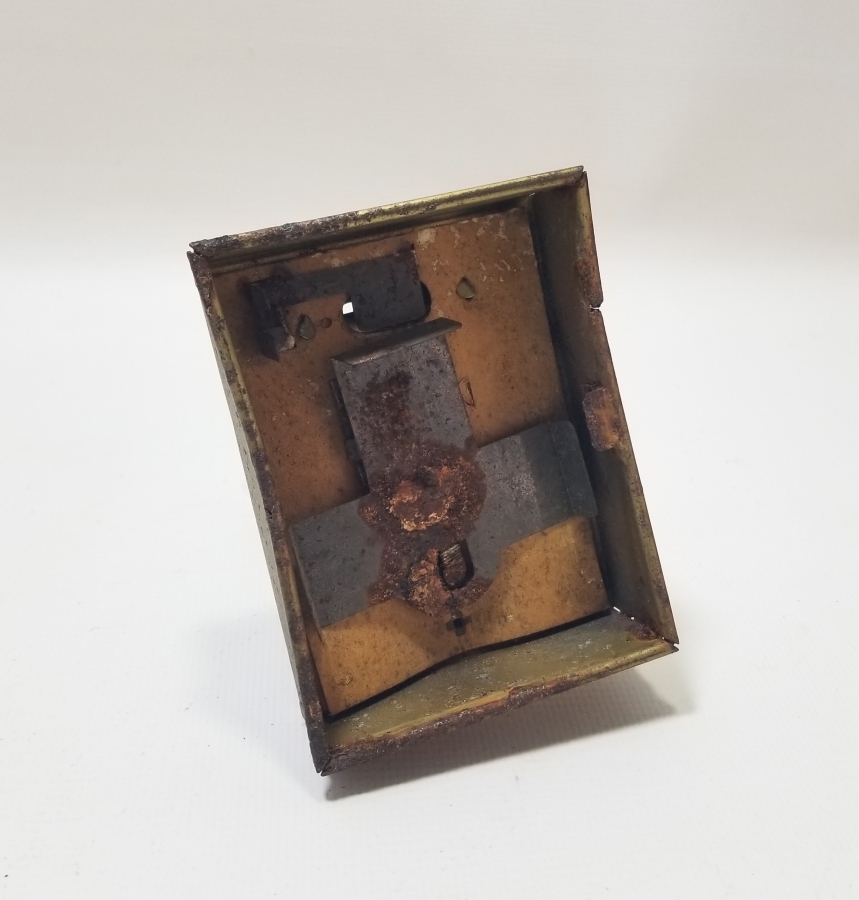 OTURAN KÖPEK FİGÜRLÜ ANTİKA LAMBA