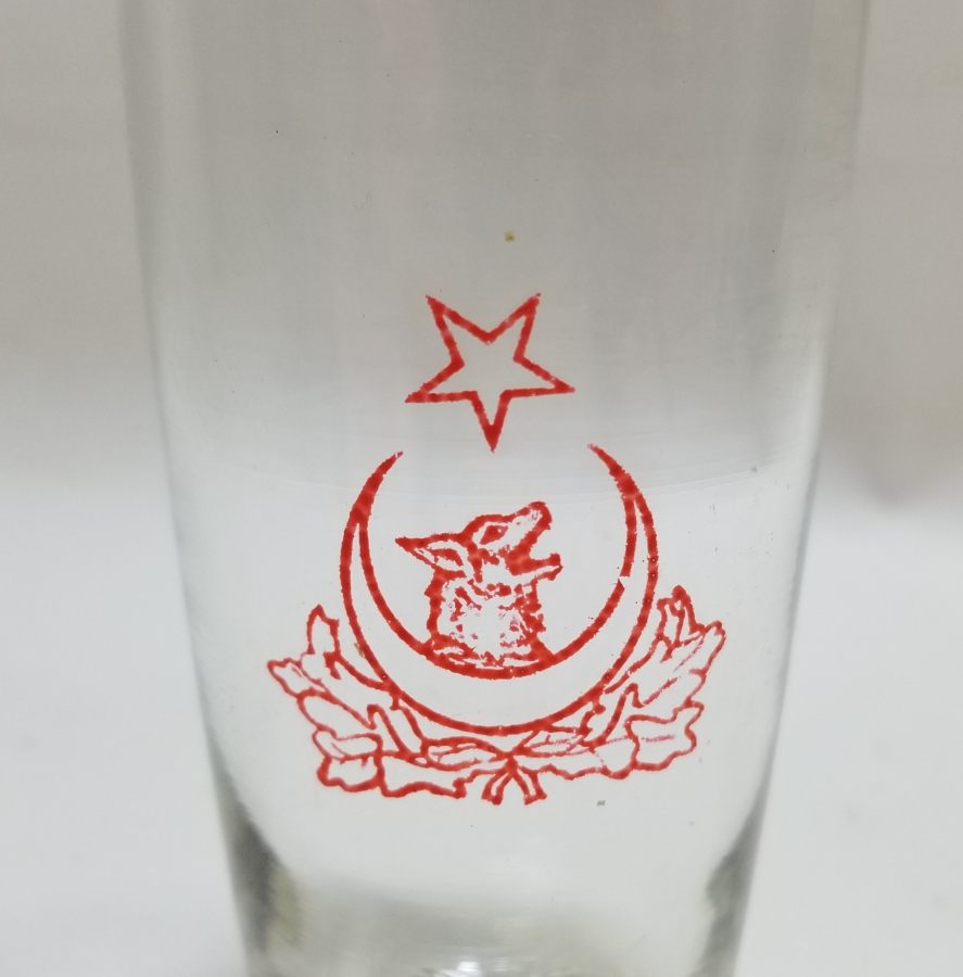 CUMHURİYET BAŞLARI ÇOK NADİR ÜZERİ BOZKURT VE AY YILDIZLI BARDAK