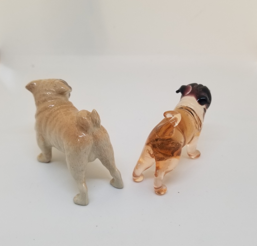 ANTİKA PORSELEN VE CAM KÖPEK FİGÜRÜ