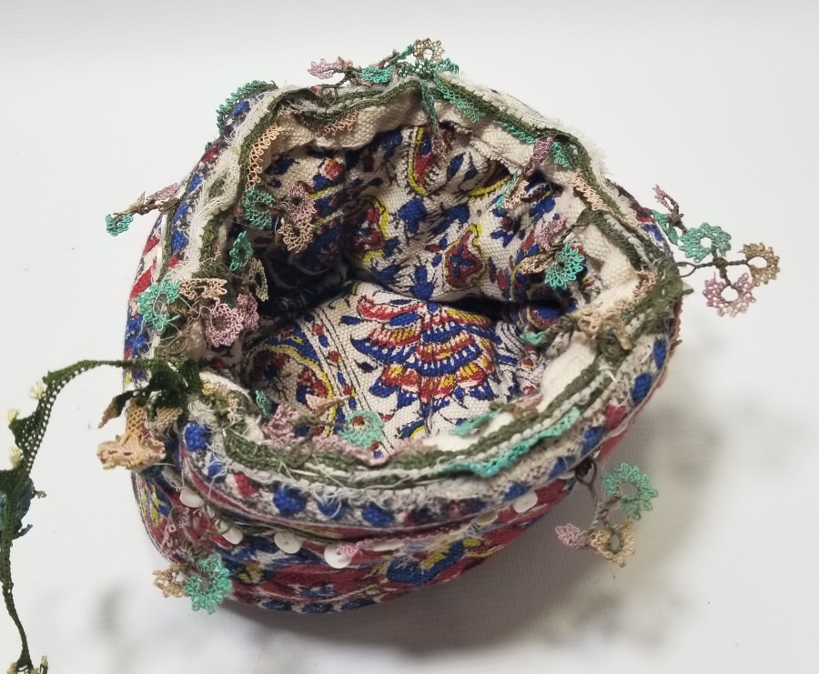 OSMANLI DÖNEMİ NADİR TİPTE İĞNE OYALI KIRKAĞAÇ BASKILI NADİR GELİN FESİ