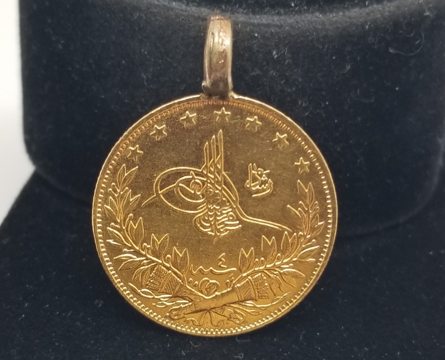 OSMANLI DÖNEMİ REŞAT ALTININDAN YAPILMIŞ ALTIN YÜZ GÖRÜMLÜLÜĞÜ KOLYESİ