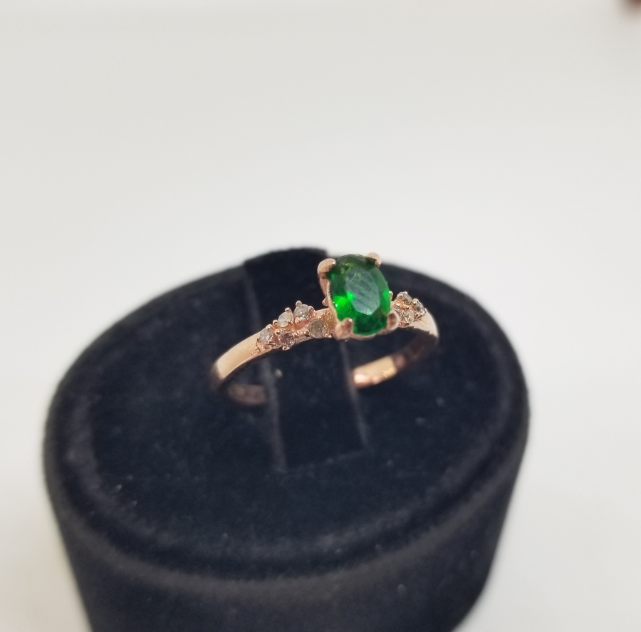 ZÜMRÜT VE PIRLANTA TAŞLI ÖZEL YAPIM YÜZÜK