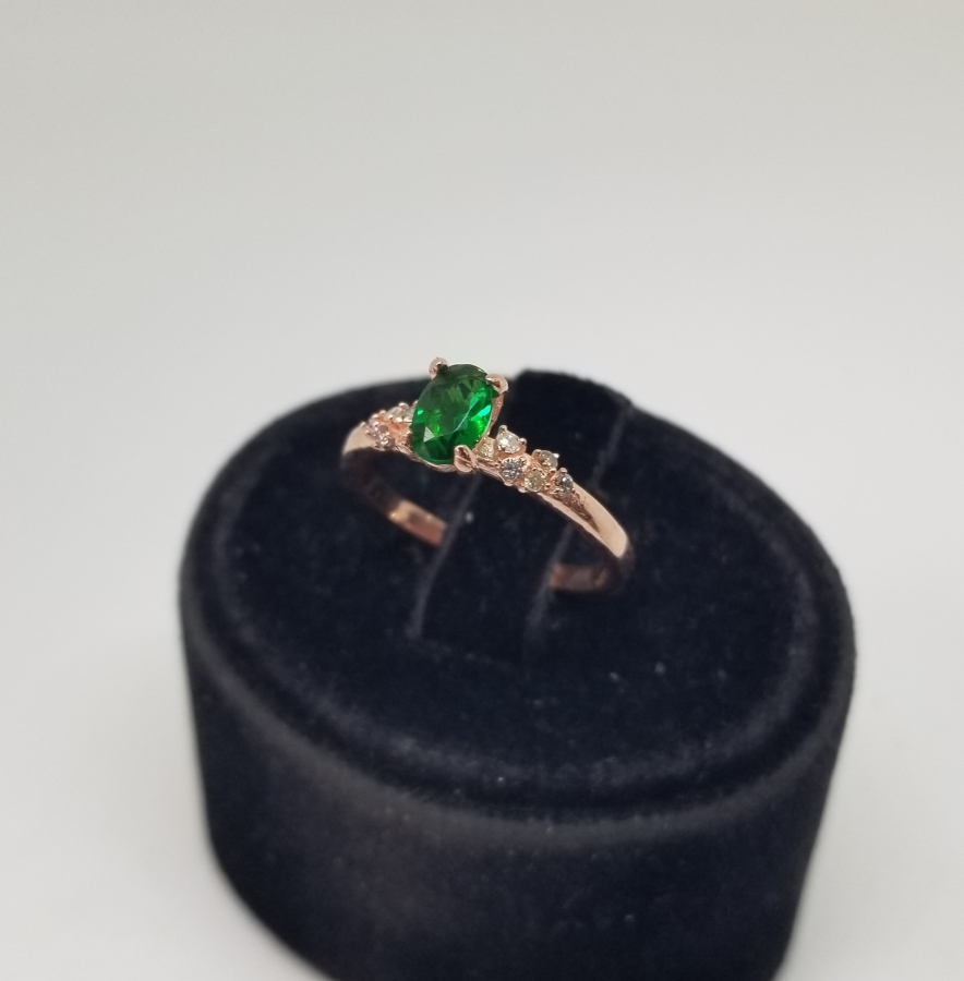 ZÜMRÜT VE PIRLANTA TAŞLI ÖZEL YAPIM YÜZÜK