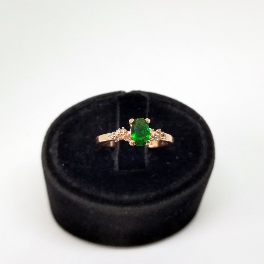 ZÜMRÜT VE PIRLANTA TAŞLI ÖZEL YAPIM YÜZÜK