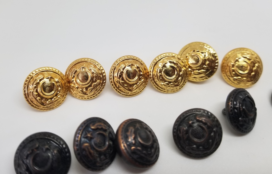 ANTİKA ASKERİ DÜĞME LOTU