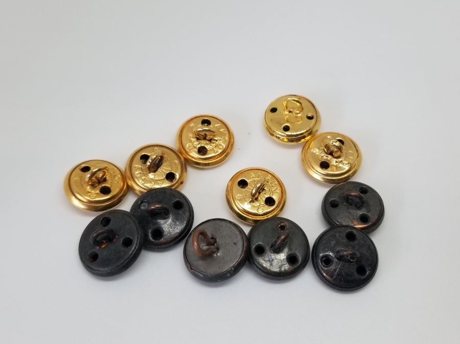 ANTİKA ASKERİ DÜĞME LOTU