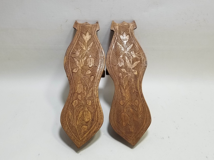 ÜZERİ HAYAT AĞACI VE LALE FİGÜRLÜ OSMANLI DÖNEMİ NALIN - TAKUNYA