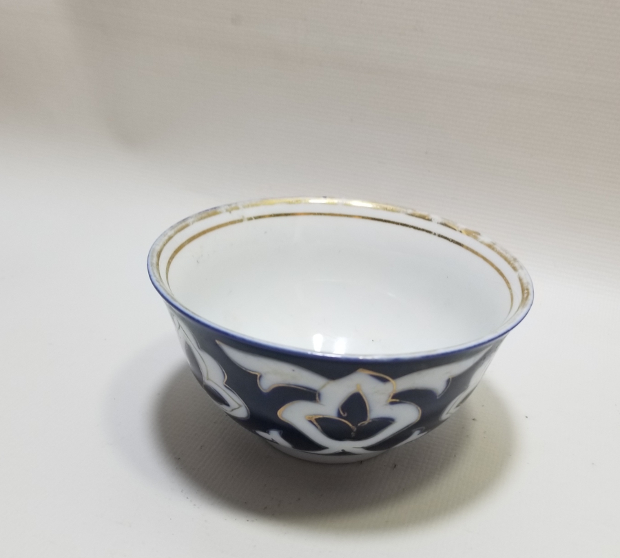 ÜZERİ ALTIN VARAKLI OSMANLI DÖNEMİ PORSELEN KASE