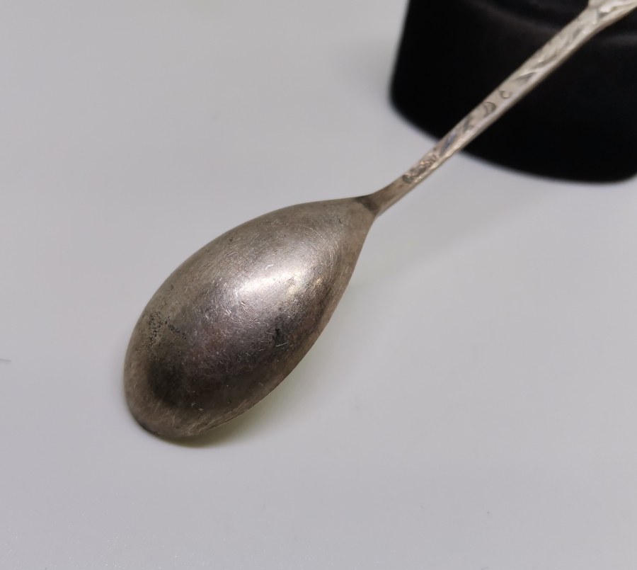KABARTMA İŞÇİLİKLİ ANTİKA GÜMÜŞ KAŞIK