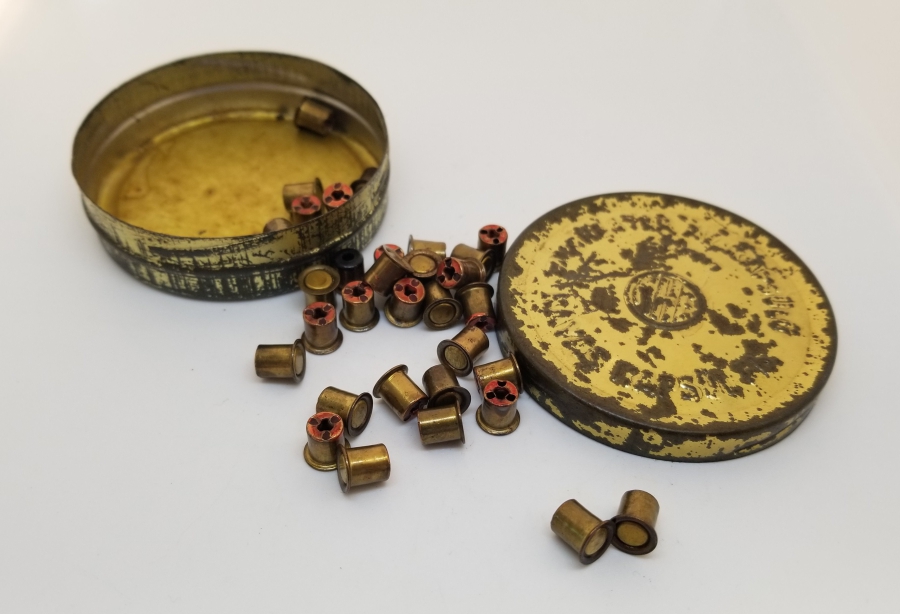 ORİJİNAL KUTUSUNDA ANTİKA FİŞEK KAPSÜLLERİ