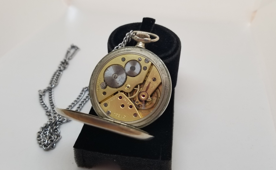 ORİJİNAL KÖSTEĞİYLE ANTİKA OMEGA CEP SAATİ