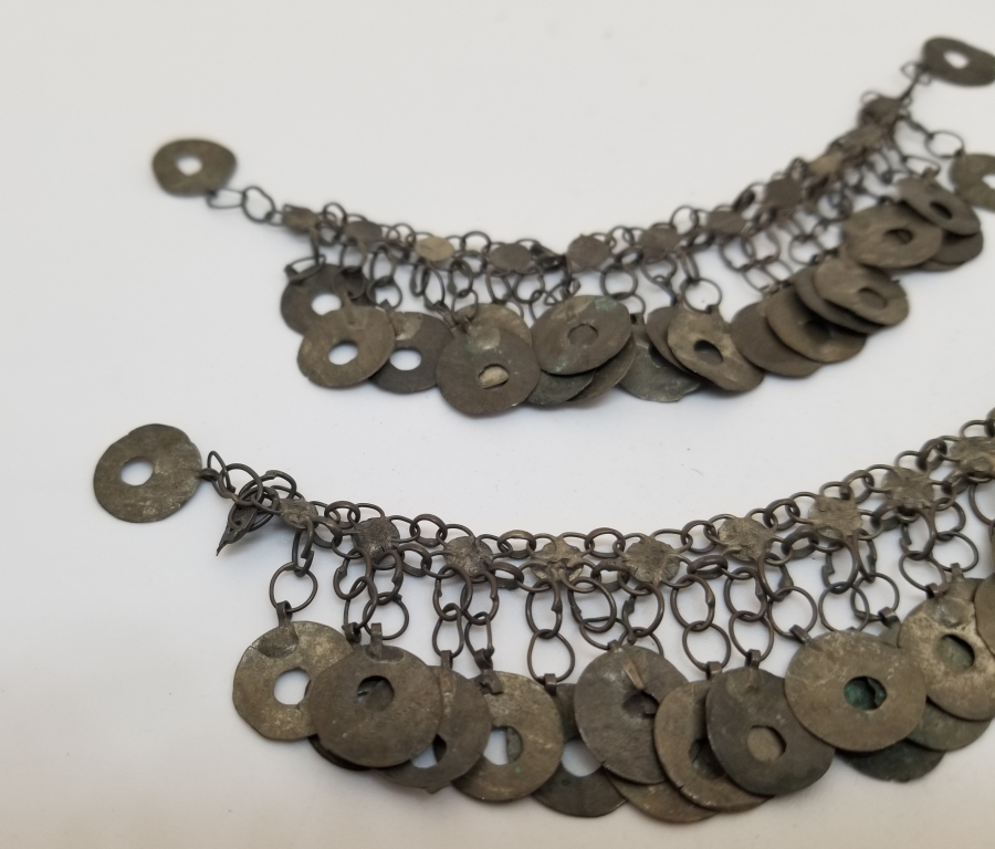 OSMANLI DÖNEMİ İKİ ADET ALINLIK PARÇASI - FES SÜSÜ