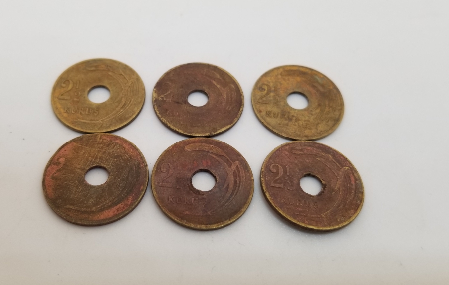 1948-1949 YILLARINA AİT DELİKLİ 2,5 KURUŞ LOTU