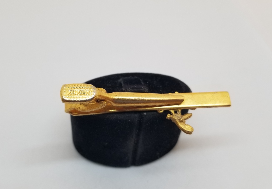 ANAVATAN PARTİSİ GÖRSELLİ ALTIN KAPLAMA ANTİKA KRAVAT İĞNESİ