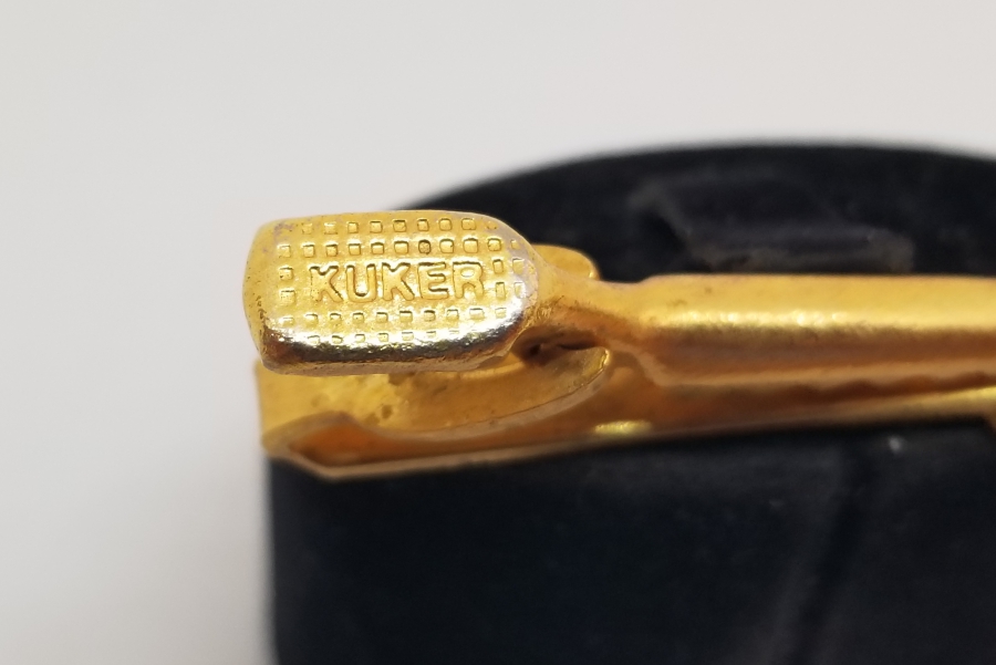 ANAVATAN PARTİSİ GÖRSELLİ ALTIN KAPLAMA ANTİKA KRAVAT İĞNESİ