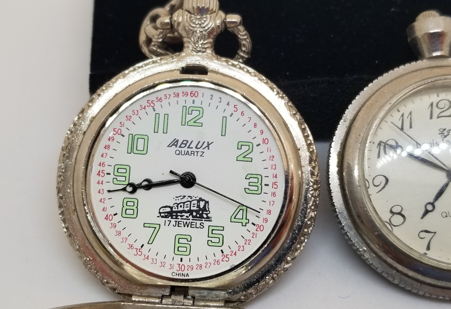 HAC HATIRASI İKİ ADET CEP SAATİ