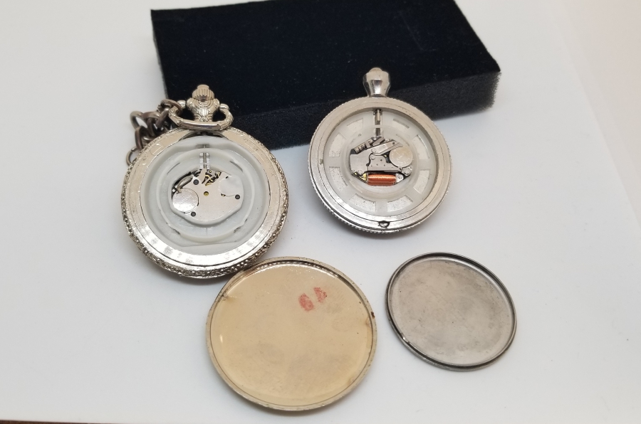 HAC HATIRASI İKİ ADET CEP SAATİ