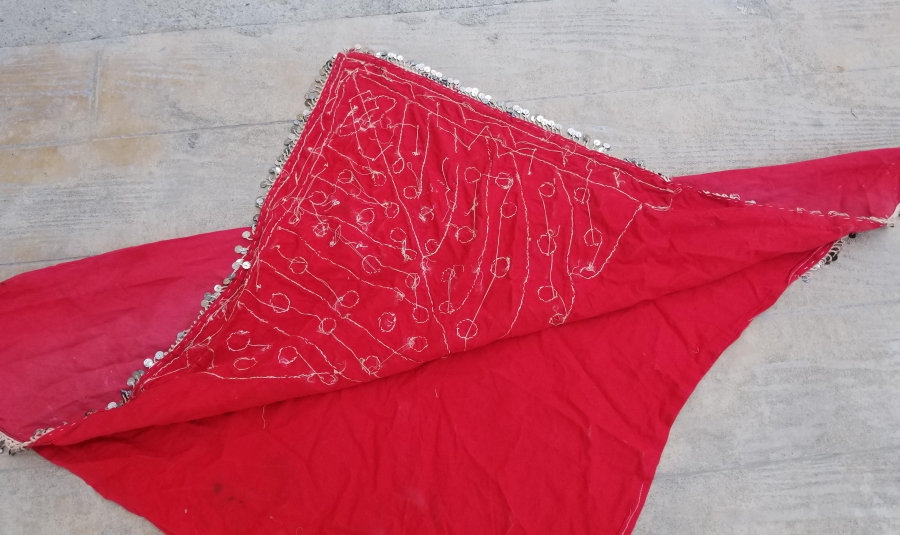 ÜZERİ PULLU VE HAYAT AĞAÇLI ANTİKA DAMAT SIRTLIĞI