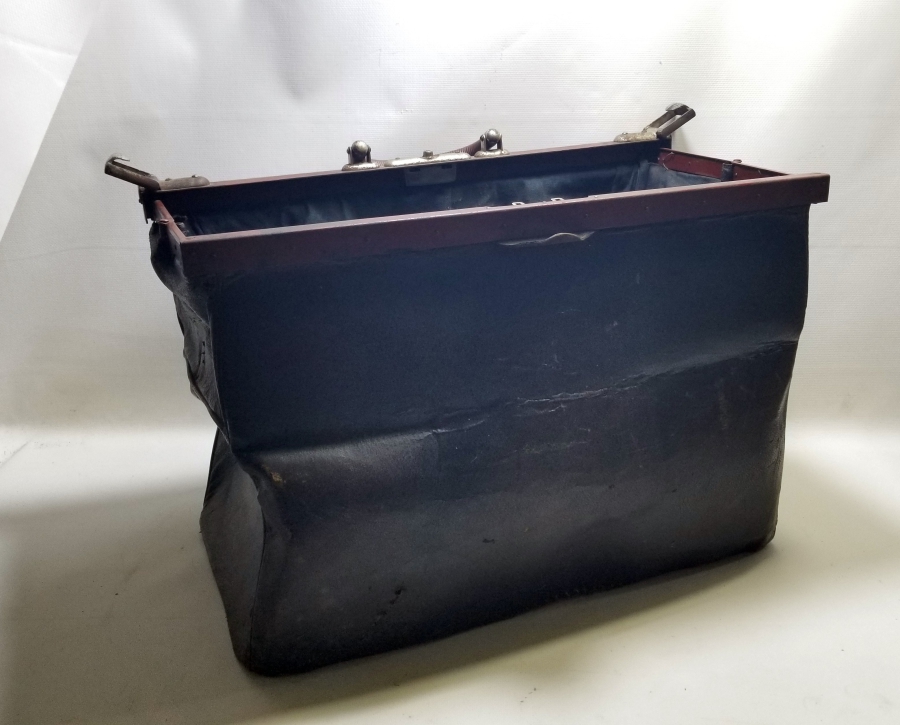 NADİR TİPTE OSMANLI DÖNEMİ BÜYÜK BOY DOKTOR ÇANTASI