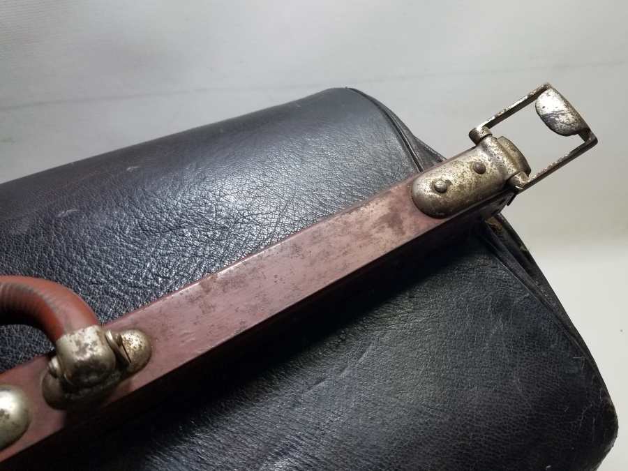 NADİR TİPTE OSMANLI DÖNEMİ BÜYÜK BOY DOKTOR ÇANTASI