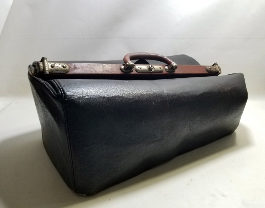 NADİR TİPTE OSMANLI DÖNEMİ BÜYÜK BOY DOKTOR ÇANTASI