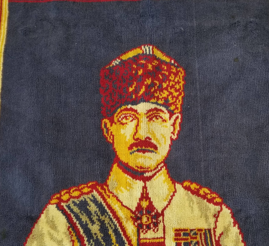 OSMANLI SON DÖNEM ÇOK NADİR ASKERİ KIYAFETLİ VE OSMANLI NİŞANLI ATATÜRK DUVAR HALISI