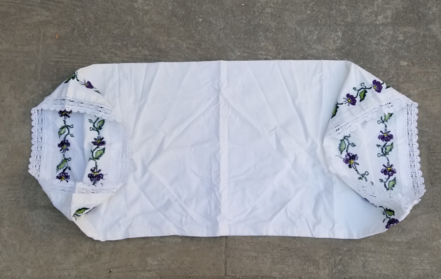 ANTİKA KANAVİÇE YASTIK