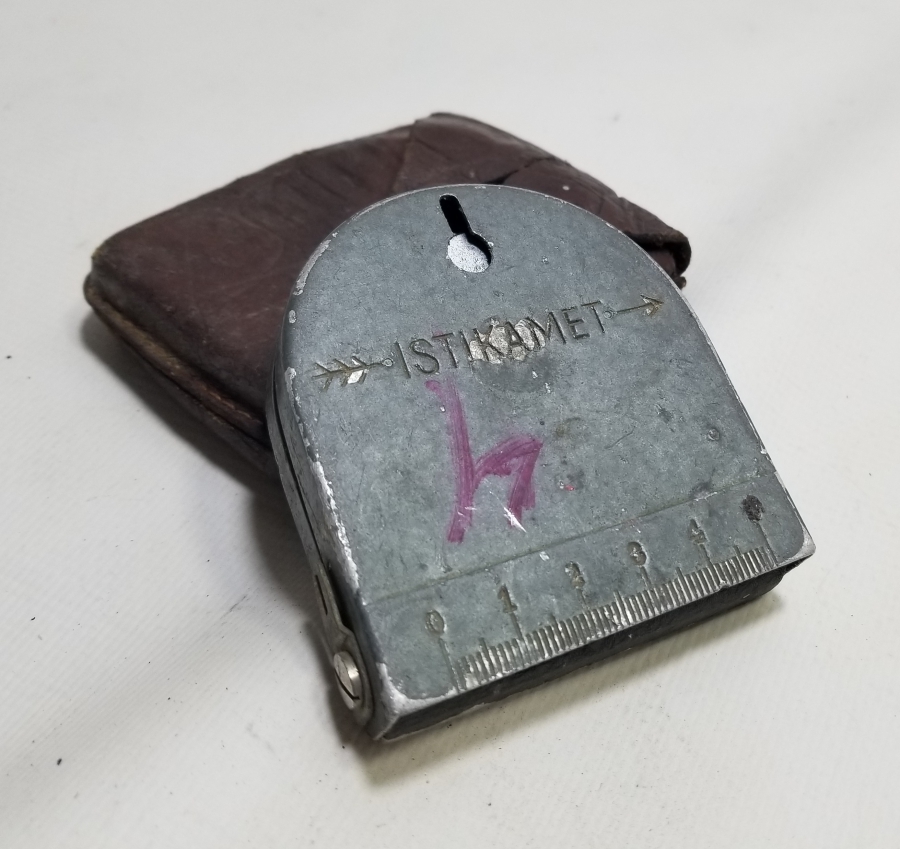 ORİJİNAL DERİ KILIFINDA ANTİKA ASKERİ PUSULA