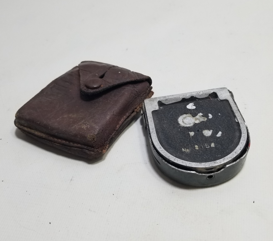 ORİJİNAL DERİ KILIFINDA ANTİKA ASKERİ PUSULA